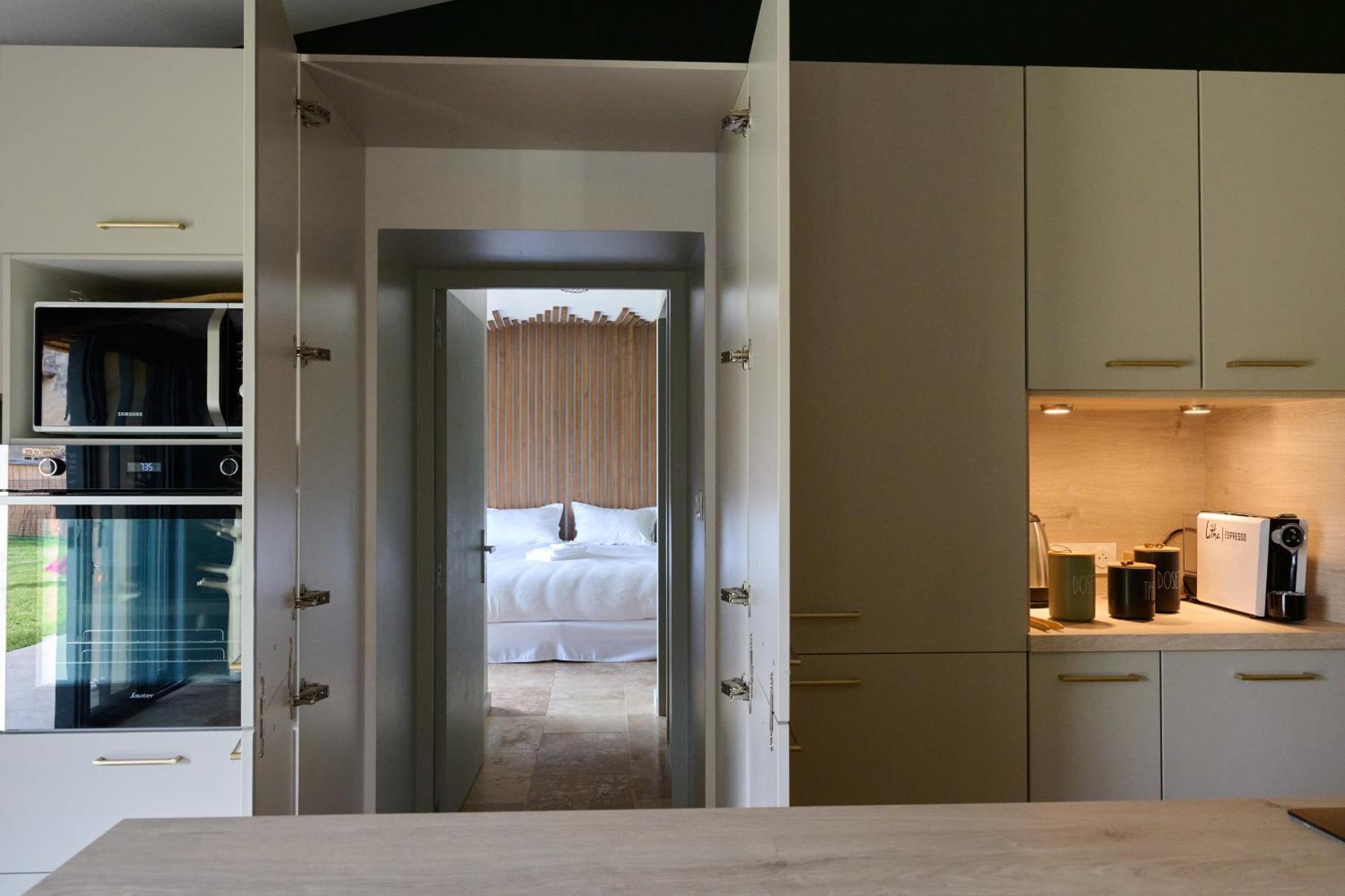 Le Repaire Lagardere Bed and Breakfast Lussac  Εξωτερικό φωτογραφία