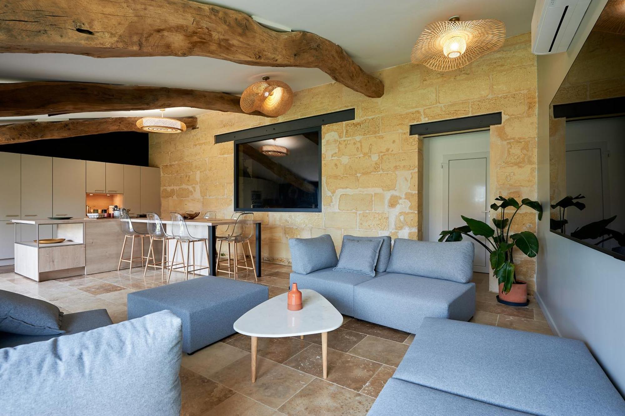 Le Repaire Lagardere Bed and Breakfast Lussac  Εξωτερικό φωτογραφία